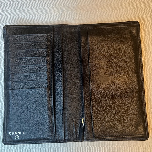 CHANEL Camelia Embossed Leather Wallet - Picture 4 of 9